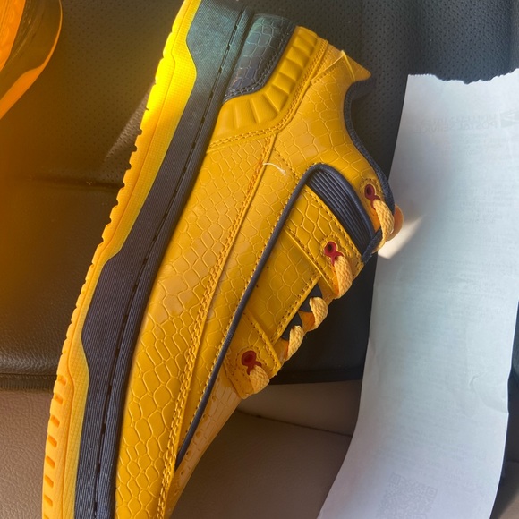 Troops - Picture 4 of 6